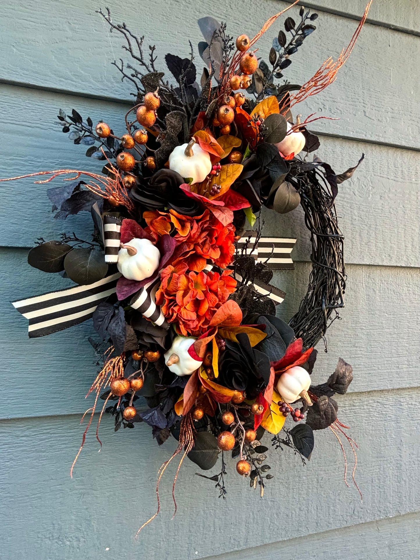 Black Bat Floral Halloween Wreath