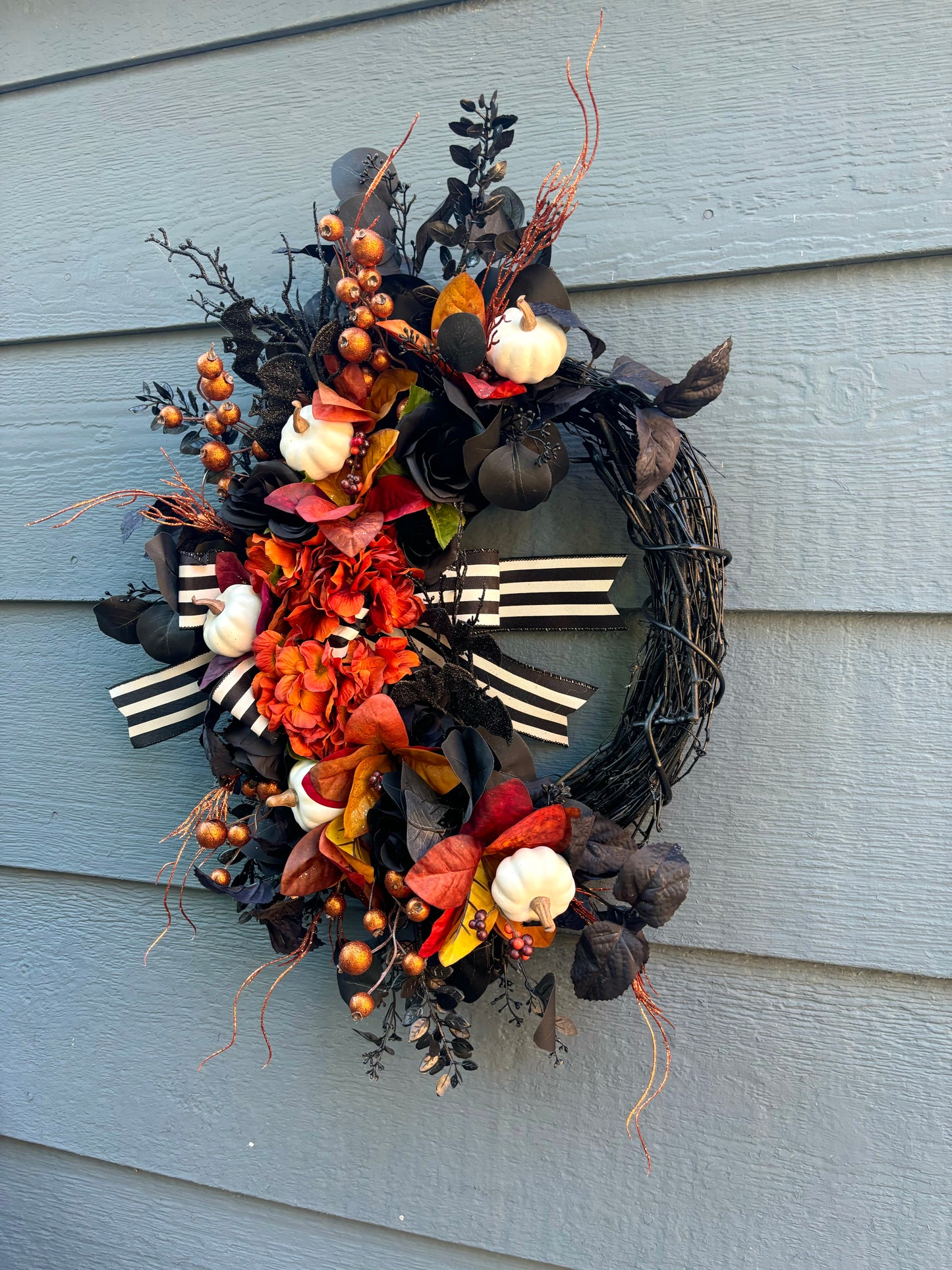 Black Bat Floral Halloween Wreath