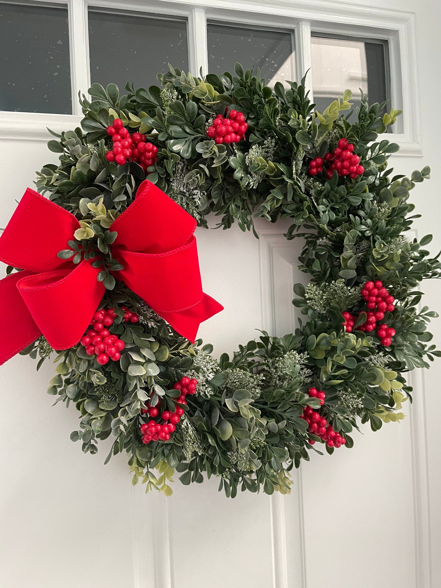 Frosted eucalyptus red berry Christmas wreath, red berry eucalyptus winter wreath, frosted pine eucalyptus wreath, boxwood berry wreath